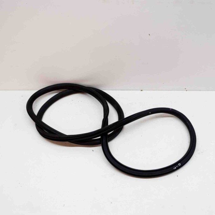 Garnitura ușă dreapta spate OPEL MOKKA / MOKKA X 2015