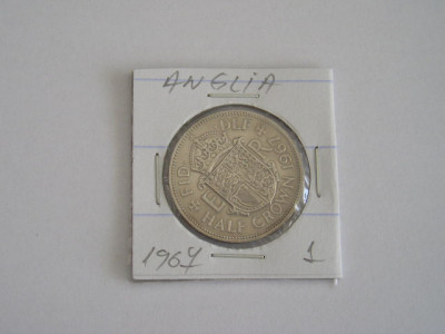 M3 C50 - Moneda foarte veche Anglia - Half crown - 1967 foto