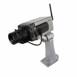 Cumpara ieftin Camera falsa cu senzor de miscare PT-1400A