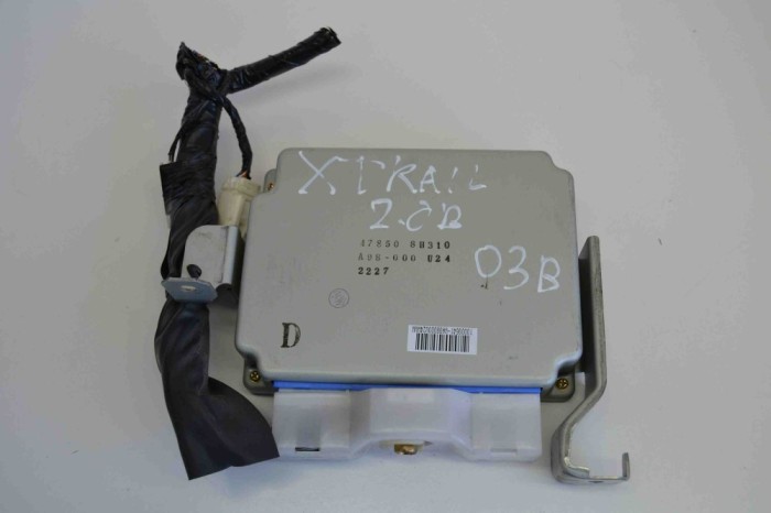 Alt modul de control NISSAN X-TRAIL T30 2003 OEM: 478508H310 1549903