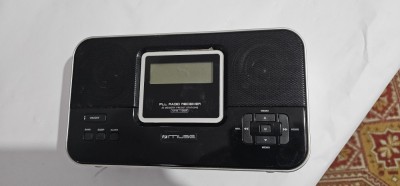 Radio portabil Muse M-087 R, NU FUNCTIONEAZA , DOAR FASAIE CAND ACTIONEZ VOLUMUL . foto