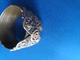 bratara in metal placat cu argint , lucrare in filigram , superba , cu patina timpului