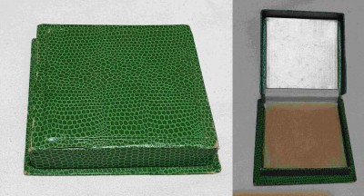 Cutie veche pentru medalie - placheta - decoratie foto