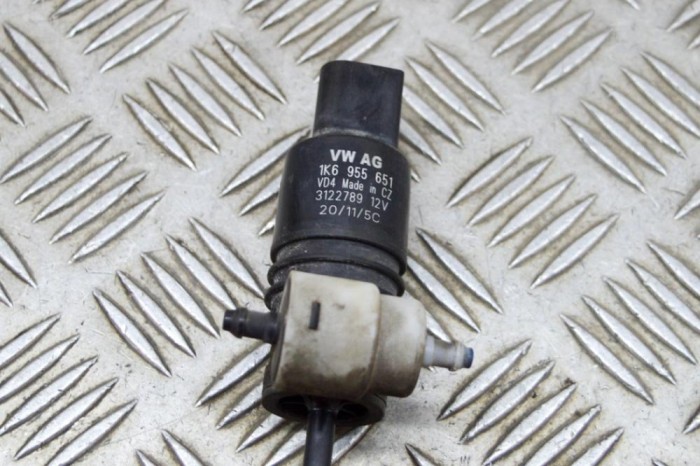 Motor rezervor lichid de parbriz VW PASSAT Variant B7 365 2010 OEM: 1K6955651,3122789 17235507