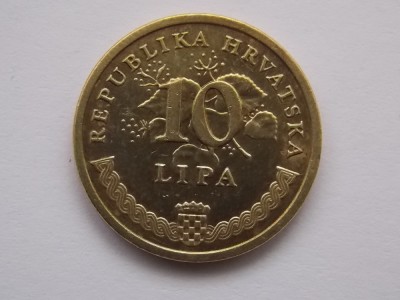 10 LIPA 2010 CROATIA-text latin foto