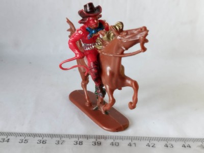 bnk jc Hoeffler - cowboy cu bici , calare foto