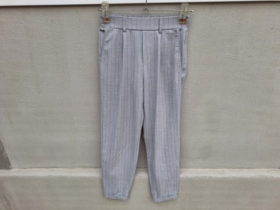 **Bershka | pantaloni dama | talie 60 cm | mar. 34 - 36 | XS - S foto