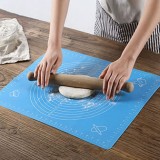 Cumpara ieftin Planșă pentru aluat, realizată din silicon, anti-alunecare CookX Mat