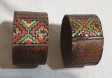 Pereche de suporti din lemn motiv national pentru servetele - Romania anii 1920