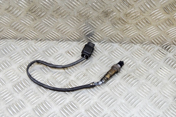 Sonda lambda BMW 3 F30, F80 2014 OEM: 7793825,0281004028 17593457