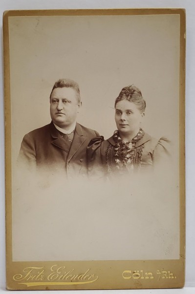 STUDIO FRITZ EILENDER , COLN A/ RH. , CUPLU IN STUDIO , FOTOGRAFIE CABINET , SFARSITUL SEC. XIX