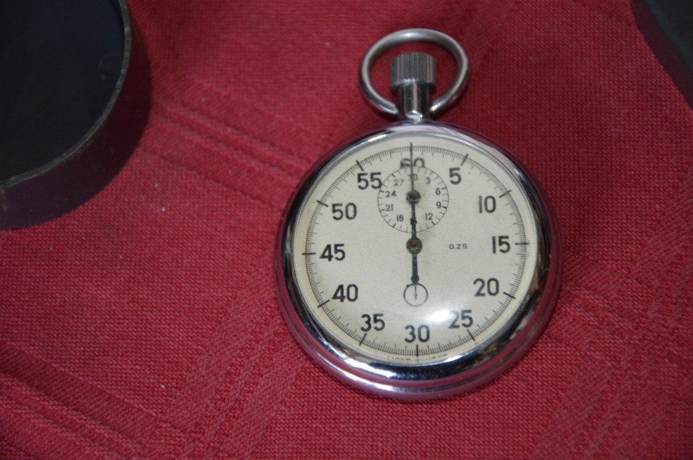 Cronometru mecanic URSS vintage | Okazii.ro