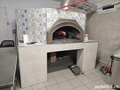 Pizzerie complet echipata foto
