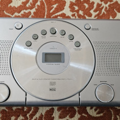 CD RADIO TCM MODEL 221331, NU FUNCTIONEAZA .