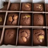 Cumpara ieftin CakeyBakey tepsi elv&aacute;laszt&oacute;kkal