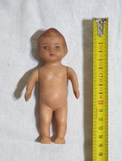 Jucarie veche 1970 de colectie figurina Papusa romaneasca Aradeanca - Bebe foto