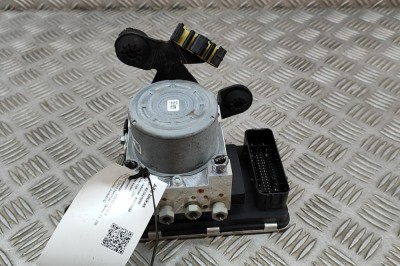 Pompa ABS VOLVO XC90 II 2019 OEM: 31680102,10.0220-0972.4,31680099,10.0915-0472.3 23825098 foto