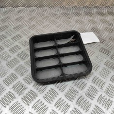 Grila de ventilație caroserie PORSCHE CAYENNE Coupe 9YB 2019 OEM: 4M0819181A 30058190