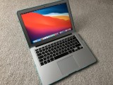 Apple MacBook Air 13&quot; A1466, i5 1.4GHz, 4GB RAM, 500GB SSD, Early 2014, macOS Big Sur, Husa Cadou