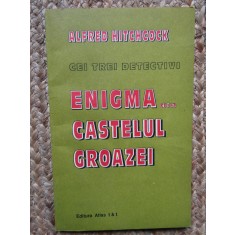 ENIGMA DIN CASTELUL GROAZEI Alfred Hitchcock