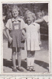 Bnk foto - Arhiducesele Maria Magdalena si Elisabeta cca 1944-1945, Alb-Negru, Romania 1900 - 1950, Monarhie