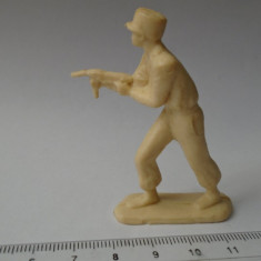 bnk jc Figurina de plastic - Hugonnet - militar ( anii `70-`80)