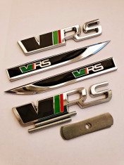 Set 4 Embleme Skoda VRS aripi grila portbagaj 2 MODELE negre crom foto