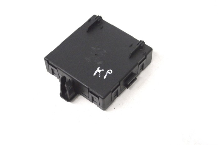 Modul de control ușă st&acirc;nga față MERCEDES-BENZ CLS C218 2013 OEM: A2129027606,A2129006318,A2129011605 15460661
