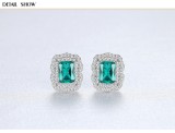 Cumpara ieftin Cercei pe Ureche din Argint 925 cu Cristal Dreptunghiular Verde si Halo Dublu din Zirconiu