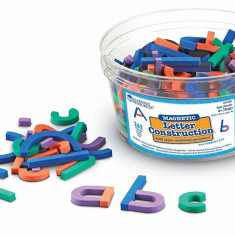 Set constructie magnetic - Litere si cifre PlayLearn Toys