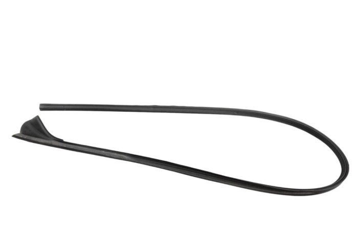 Garnitura ușă dreapta față TESLA MODEL Y 2022 OEM: 1497678-00-B 23325460