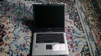 Laptop travelmate 4050 (4051lmi) 1.5 ghz 15&amp;quot; DEFECT nu vrea sa mai porneasca foto