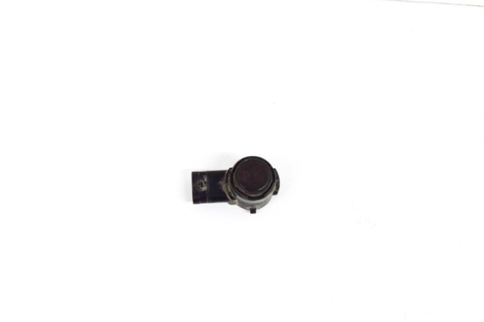Senzor de parcare spate VW PASSAT B8 3G2 2015 OEM: 5Q0919275B 20422684