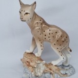 Ras, pisica salbatica - bibelou portelan mat romanesc vintage