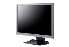 Monitor 22 inch LED, Samsung SyncMaster S22A450MW, Silver &amp;amp; Black foto