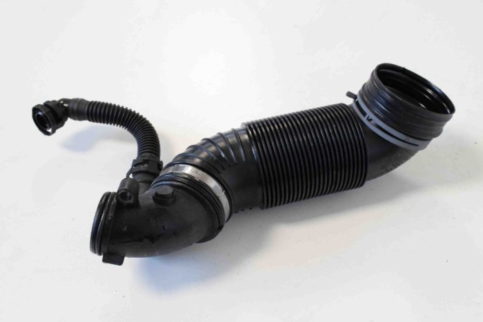 Furtun de admisie aer VW SHARAN 7N1, 7N2 2010 OEM: 5N0129654E