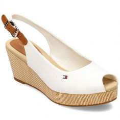 Sandale Femei Tommy Hilfiger Iconic Elba Sling Back Wedge FW0FW04788YBI foto