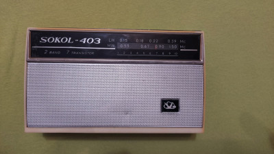 RADIO SOKOL 403 . FUNCTIONEAZA SI LUNGI SI PE MEDII foto