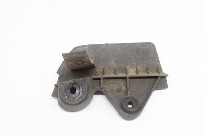 Aparatoare noroi st&acirc;nga spate AUDI A3 Limousine 8VS, 8VM 2018 OEM: 8V5853833 11691641
