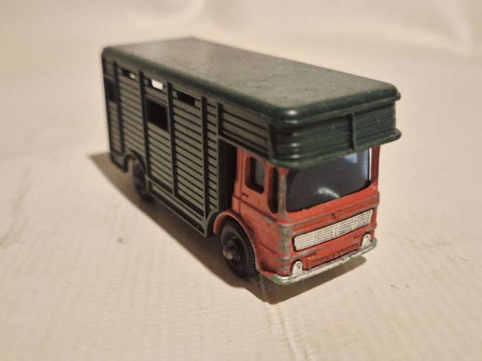 Ergomatic Cab Horse Box - Matchbox