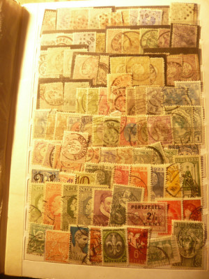 Colectie peste 1330 timbre Olanda stampilate ,1860- 2011 ,serii si deparaiate foto