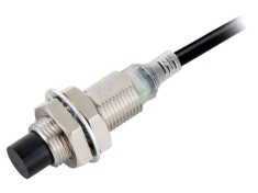 Senzor inductiv OMRON E2E Next 0-8mm 10-30V DC IP67 cu 2 cabluri NO 2m