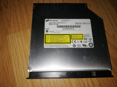 DVD-RW Hitachi HL-GT30N de pe Asus P50 foto