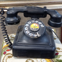 Telefon clasic vintage cu disc rotativ