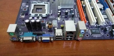 Placa de baza ECS 945GCT-M2/1333 v1.0 socket 775 foto