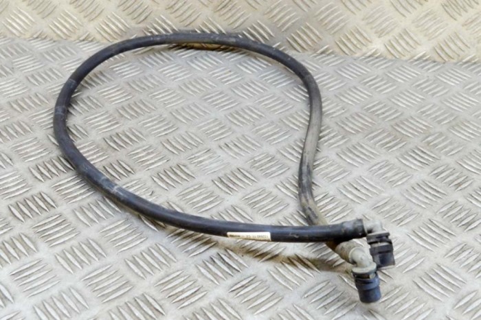 Conducta duza spălător far BMW 5 F10 2014 OEM: 7178747 18030208