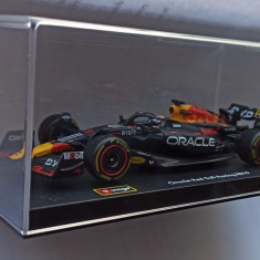 Macheta Red Bull RB19 Max Verstappen cu pilot Formula 1 2023 - Bburago 1/43 F1