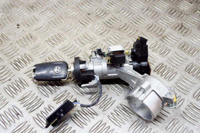 Butuc de contact OPEL MOKKA / MOKKA X 2015 OEM: 660728697,95422547 | 14103523