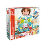 Cumpara ieftin Set de joaca constructie roti zimtate Hape in cutie depozitare 123 piese