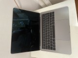 MacBook Pro A1706 Mid 2017, I5 3.1, 8 Gb DDR4, SSD 500 Gb, impecabil